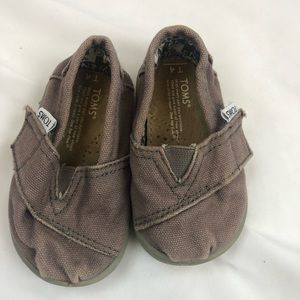 Toms shoes